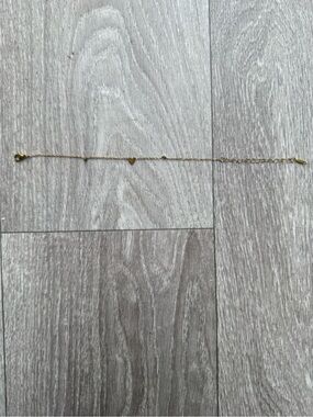 Gold hearts bracelet